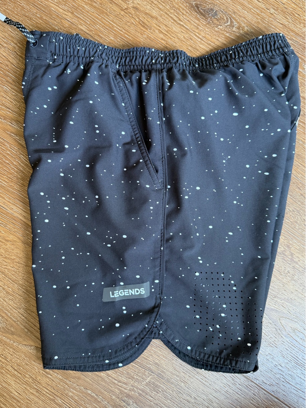 LEGENDS Youth Kids Luka Black Speckled Athletic Shorts Sz XL